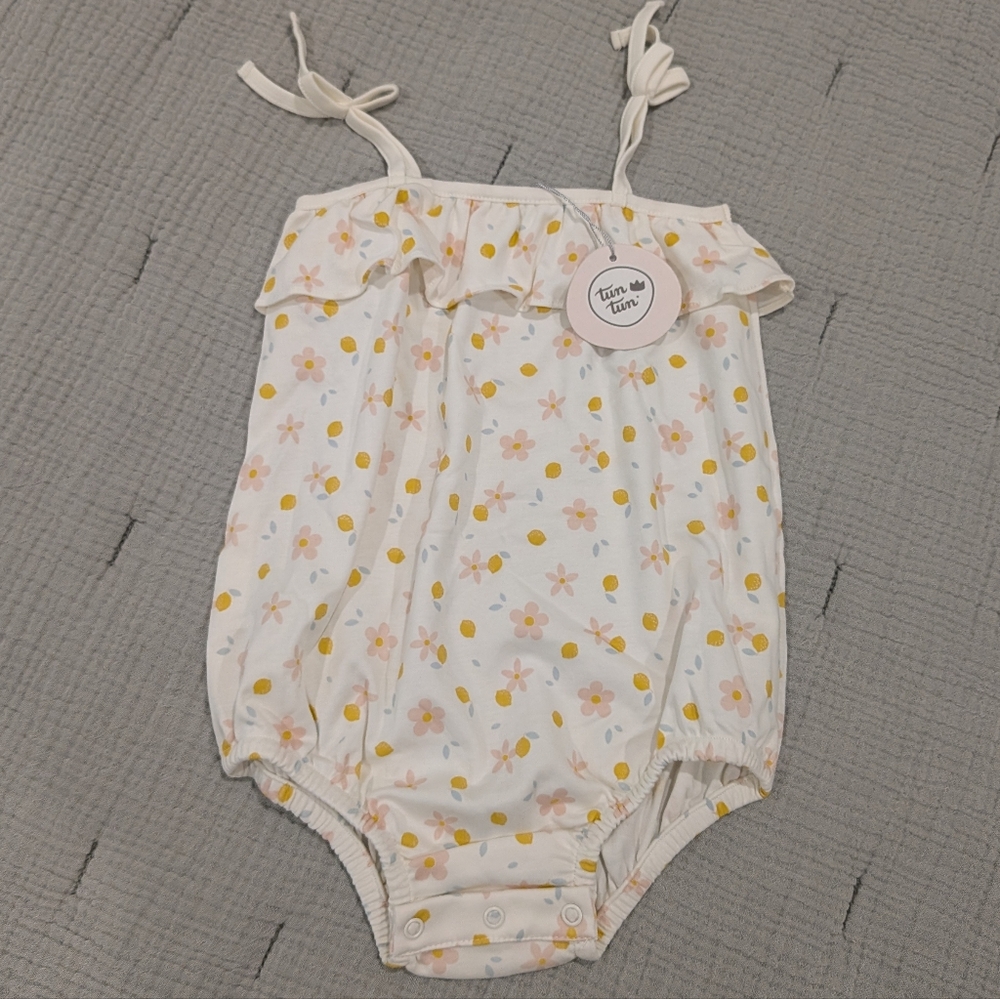 Shell Pink Flower Ruffle Bodysuit - Picture 3 of 3